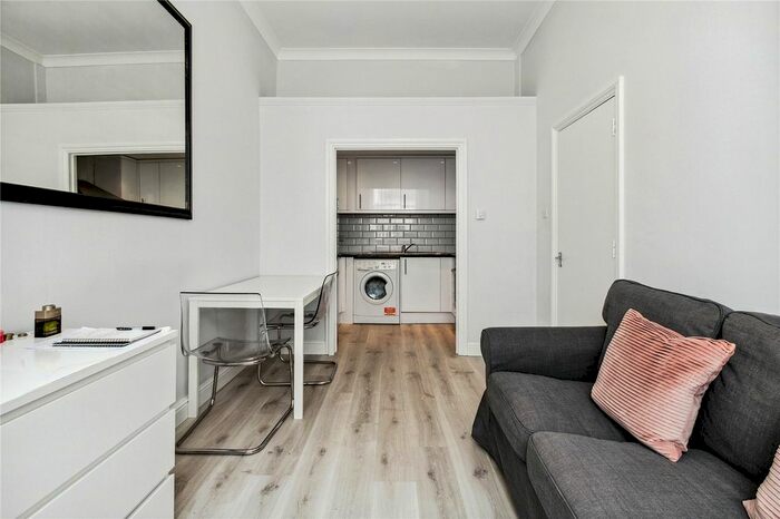 1 Bedroom Flat To Rent In Lexham Gardens, Kensington, W8