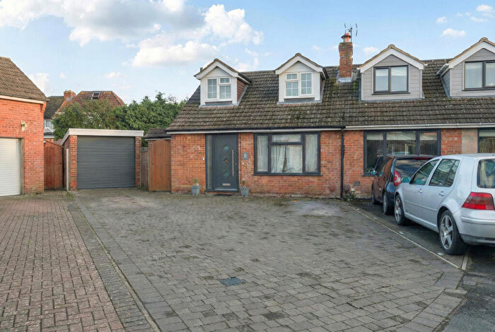 3 Bedroom Semi-Detached Bungalow For Sale In Pearce Close, Cookham, SL6