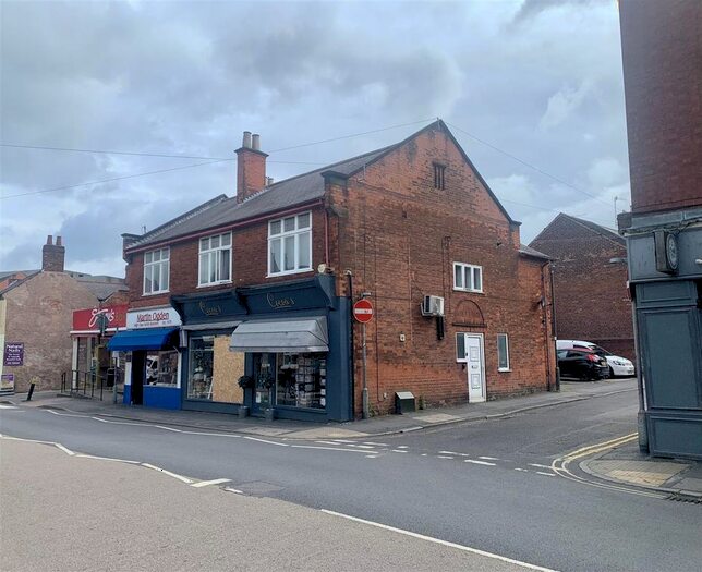 1 Bedroom Flat To Rent In South Street, Ilkeston, DE7