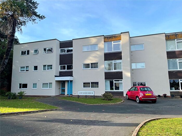 2 Bedroom Flat To Rent In Lancaster House, Paignton, TQ4