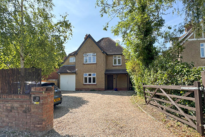 4 Bedroom Detached House To Rent In Watlington, Oxfordshire, OX49