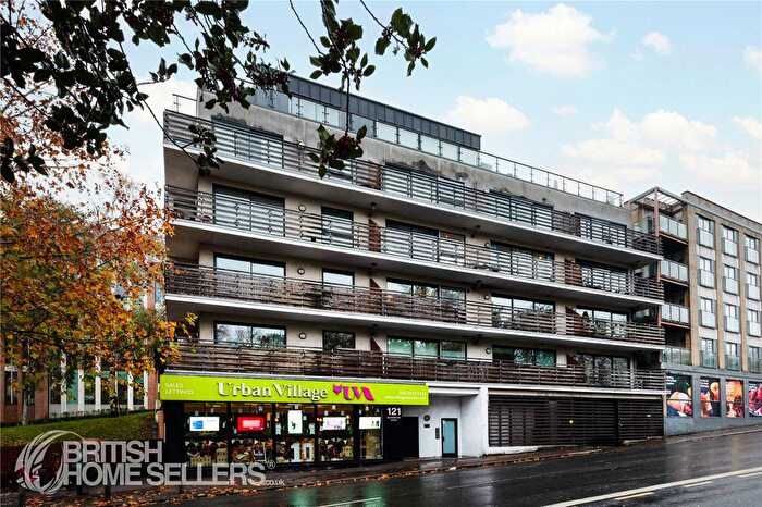 1 Bedroom Flat For Sale In Denmark Hill, London, SE5