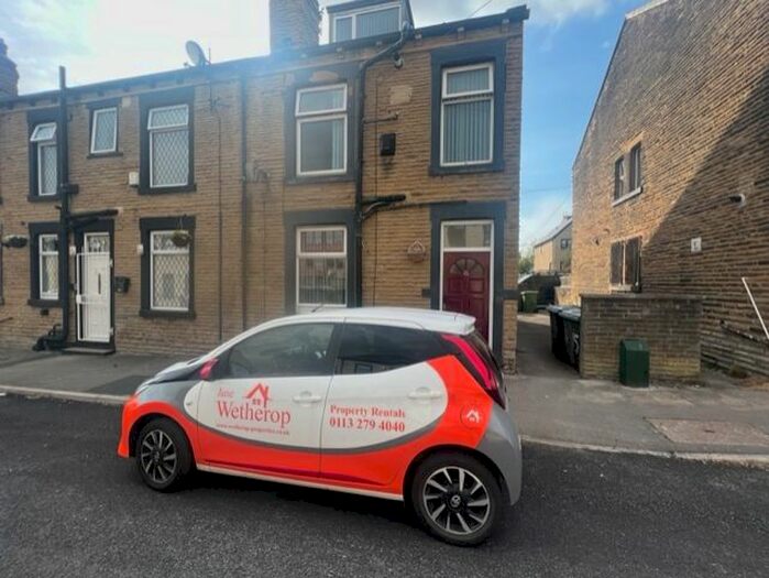 2 Bedroom Terraced House To Rent In South Street, Morley, Leeds, LS27