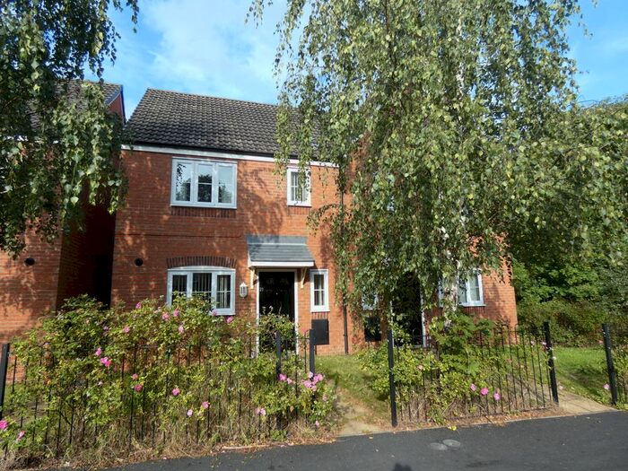 3 Bedroom Semi-Detached House To Rent In Woodlands View, Leegomery, Telford, TF1