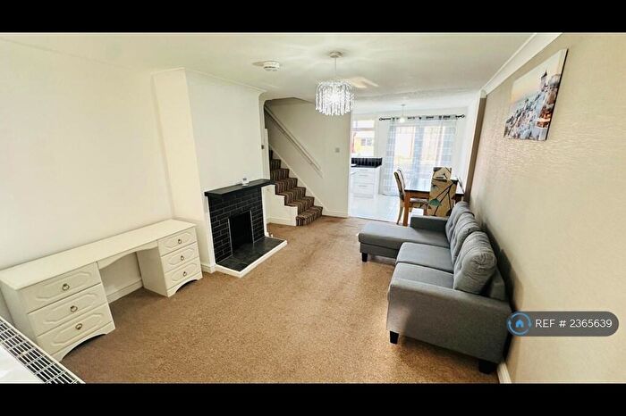 4 Bedroom Terraced House To Rent In Woodlands Avenue, Woodley, Reading, RG5