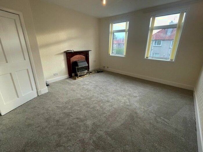 2 Bedroom Flat To Rent In Sighthill Grove, Sighthill, Edinburgh, EH11