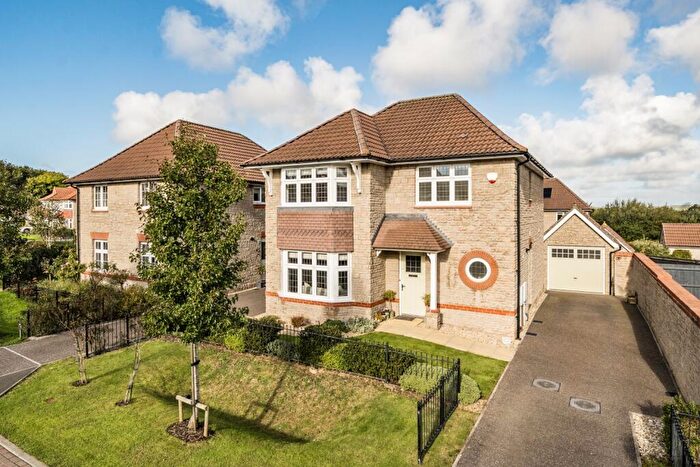 3 Bedroom Detached House For Sale In Rookabear Avenue, Roundswell, Barnstaple, Devon, EX31