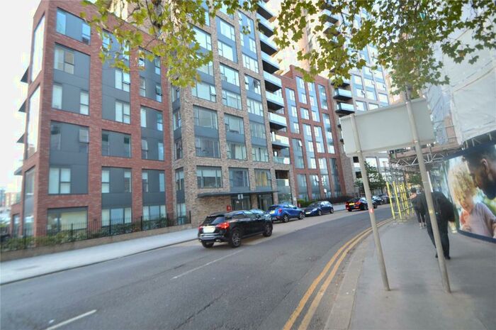 3 Bedroom Apartment To Rent In Cherry Orchard Road, Croydon, CR0