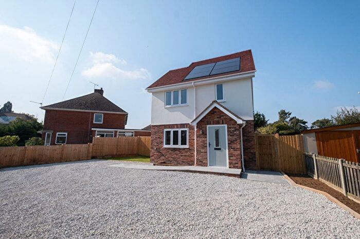 2 Bedroom Detached House For Sale In Bayfield, Painters Forstal, ME13