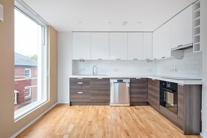 2 Bedroom Flat For Sale In Cemetery Road, Sharrow, S11