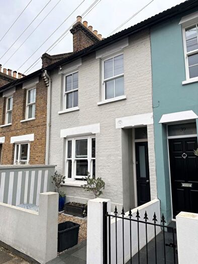 3 Bedroom Terraced House To Rent In Thorne Street, London, SW13