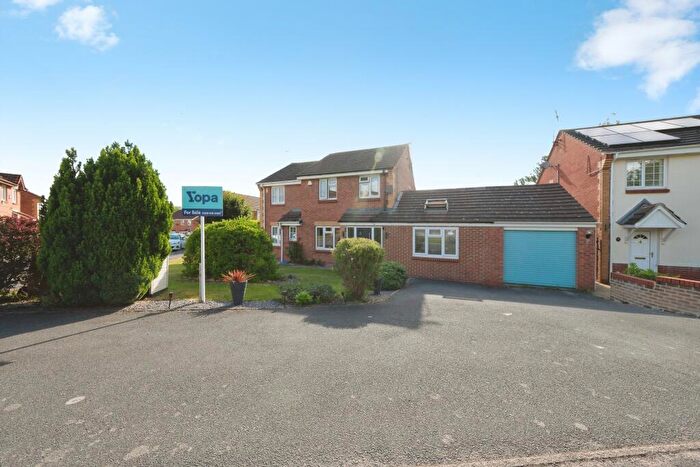 4 Bedroom Semi-Detached House For Sale In Atherton Road, Ilkeston, DE7