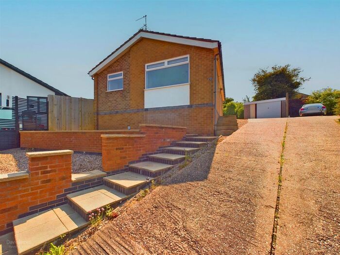 2 Bedroom Detached Bungalow To Rent In Fearn Chase, Carlton, Nottingham, NG4