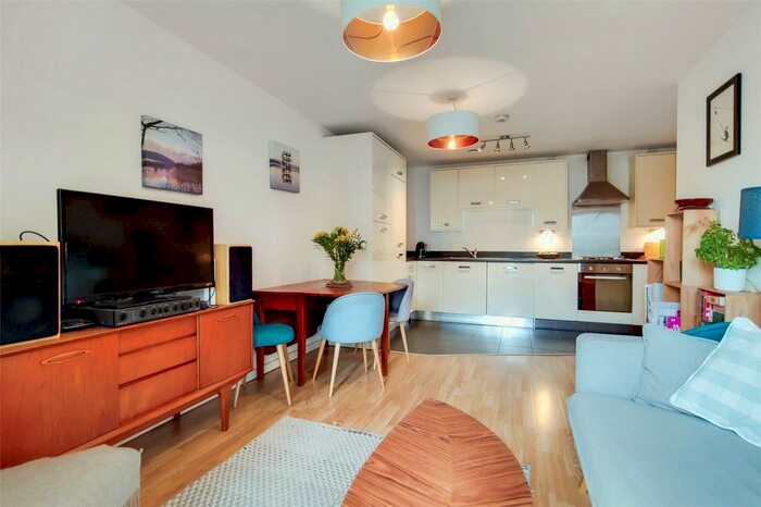 2 Bedroom Flat To Rent In Clement Attlee House, Cardigan Road, London, E3