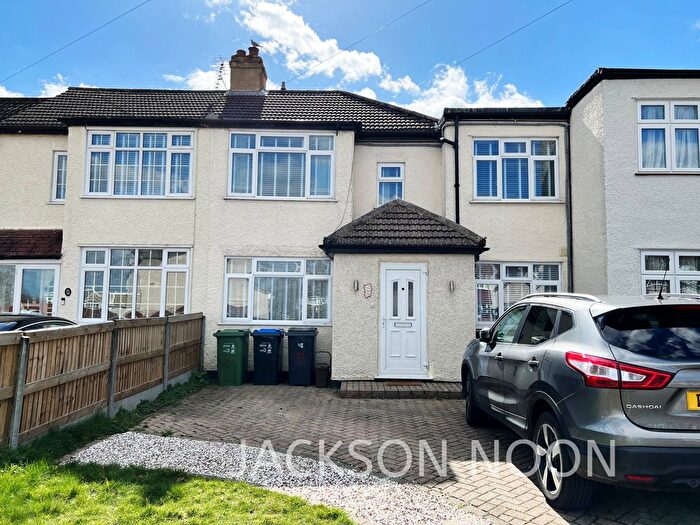 4 Bedroom Terraced House To Rent In Rollesby Road, Chessington, KT9
