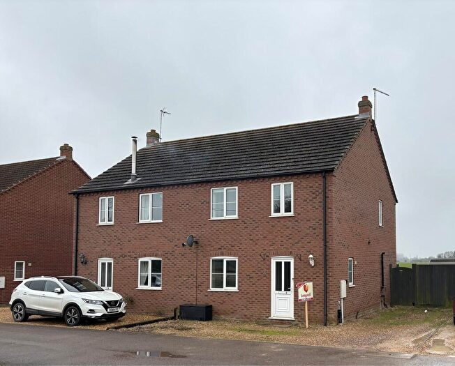 3 Bedroom Semi Detached House For Sale In Baulkins Drove, Sutton St James, PE12