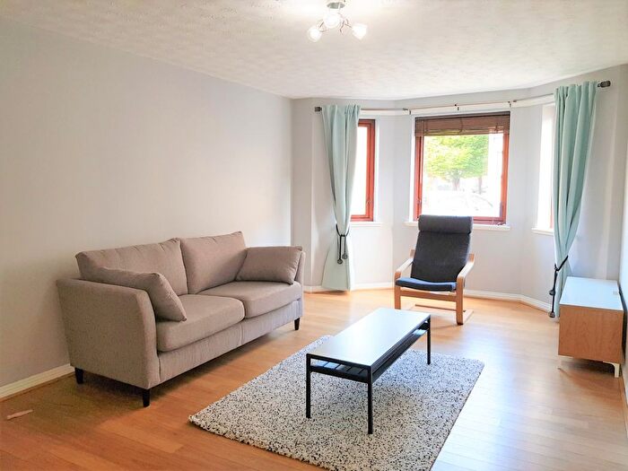 2 Bedroom Flat To Rent In West Bryson Road, Polwarth, Edinburgh, EH11