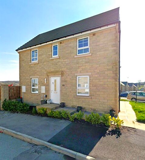 3 Bedroom Detached House To Rent In Billets Avenue, Eccleshill, Bradford, BD2