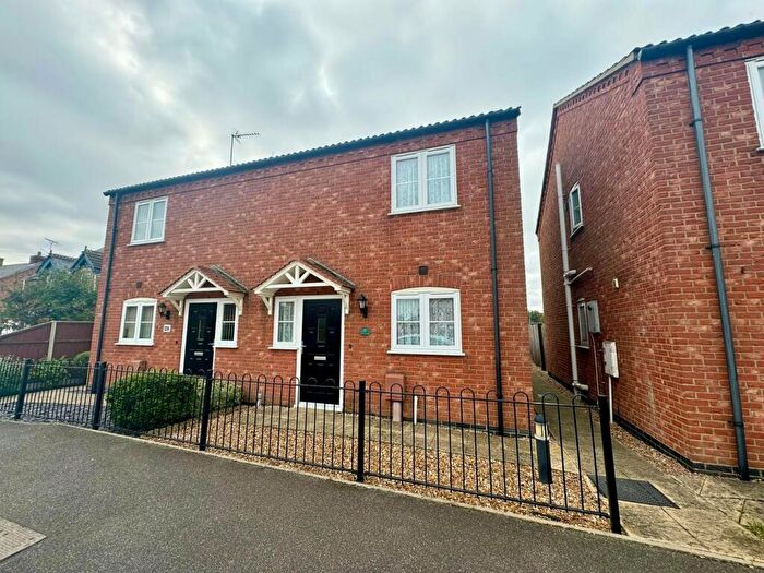 3 Bedroom Semi-Detached House To Rent In Chapel Road, Terrington St Clement, King's Lynn, PE34