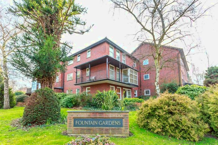 2 Bedroom Apartment To Rent In Fountain Gardens, Windsor, Berkshire, SL4
