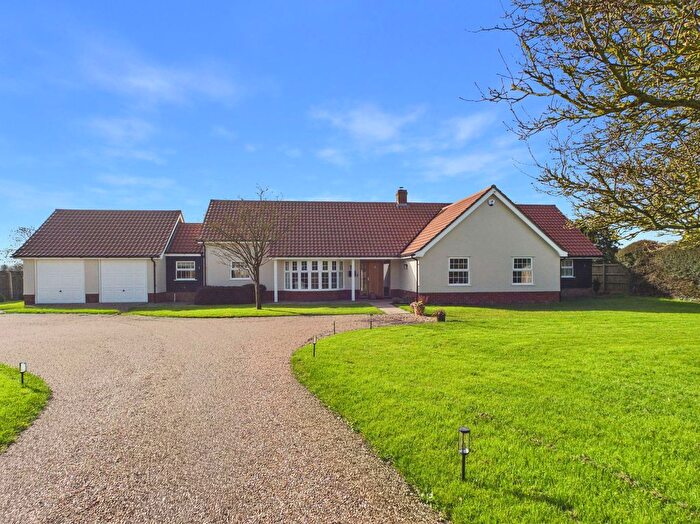 4 Bedroom Bungalow For Sale In The Folly, Saxtead, IP13
