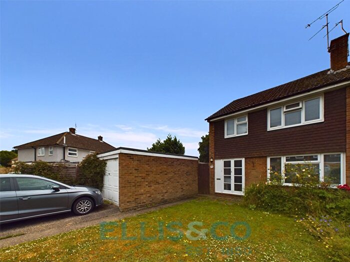 3 Bedroom Semi-Detached House To Rent In Whistler Road, Tonbridge, TN10