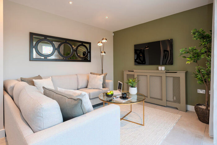 4 Bedroom Detached House For Sale In Blenheim Avenue, Brough, HU15
