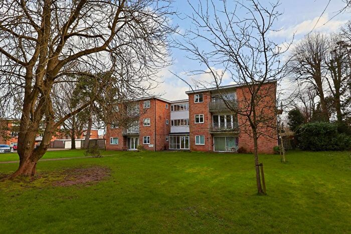 2 Bedroom Flat For Sale In Holt Court, Halifax Close, Coventry - No Onward Chain, CV5