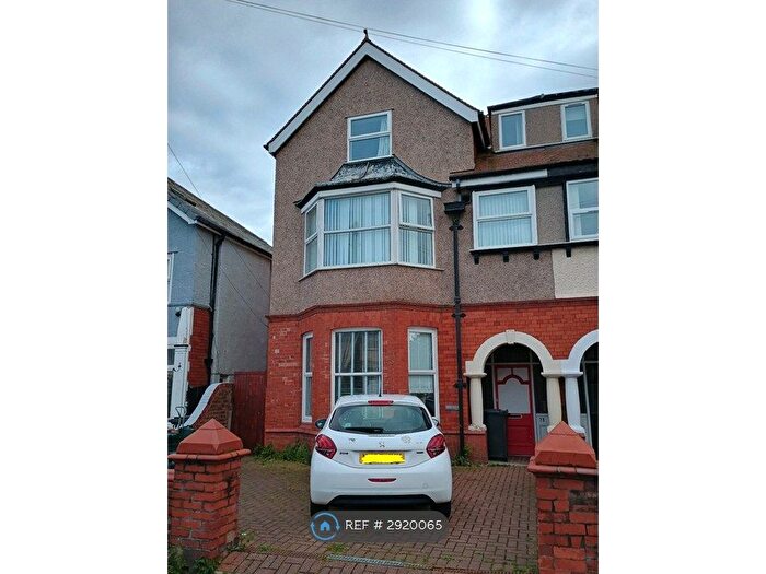 5 Bedroom Flat To Rent In Mostyn Avenue, Llandudno, LL30