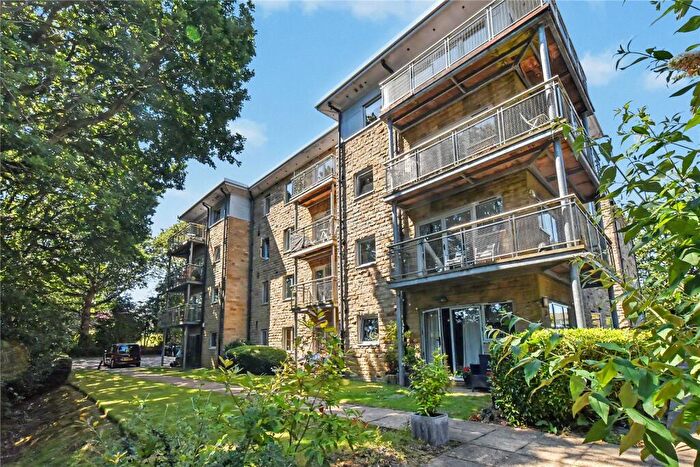 2 Bedroom Apartment For Sale In Brodwell Grange, Horsforth, Leeds, LS18