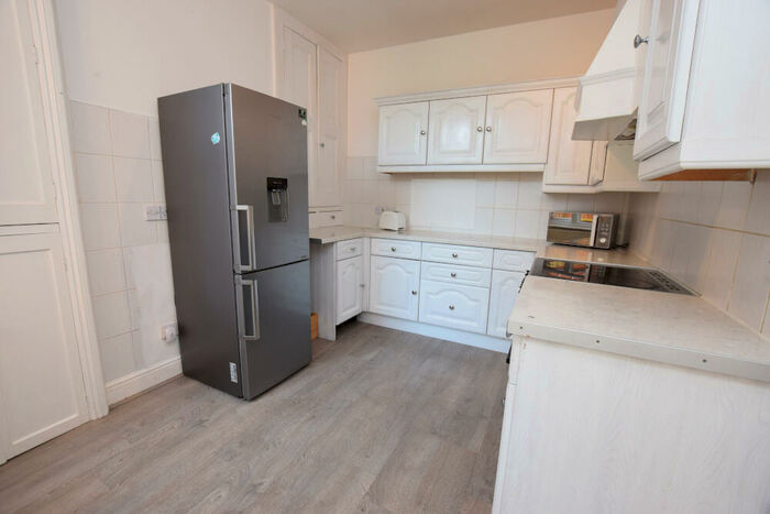 4 Bedroom Terraced House To Rent In Kingsthorpe Grove, Kingsthorpe, Northampton, NN2