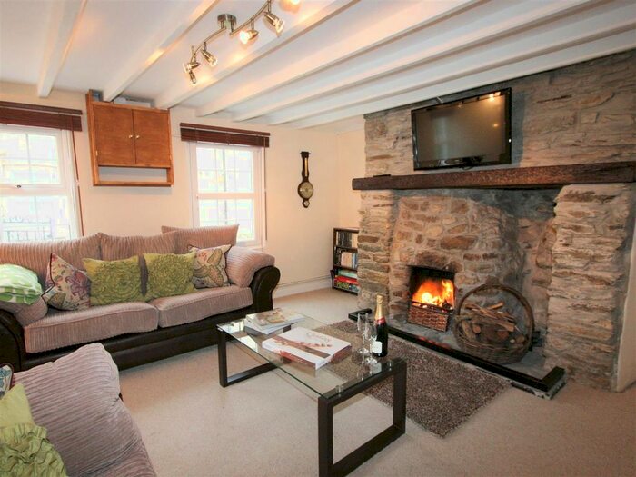 4 Bedroom Cottage To Rent In Church Street, Newquay, TR7