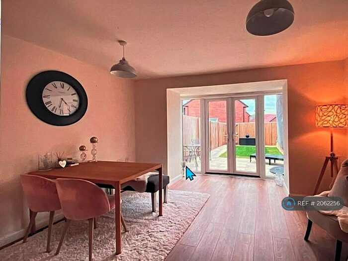 4 Bedroom Terraced House To Rent In Ringlet Place, Sandbach, CW11