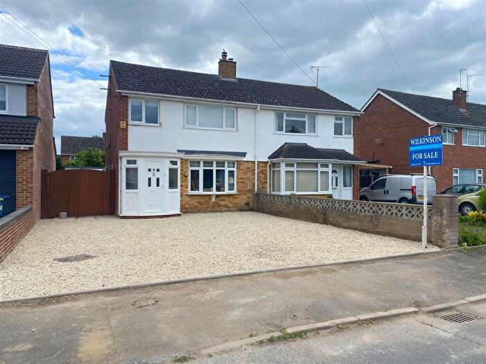 3 Bedroom Semi-Detached House To Rent In Bramley Road, Mitton, Tewkesbury, Gloucestershire, GL20