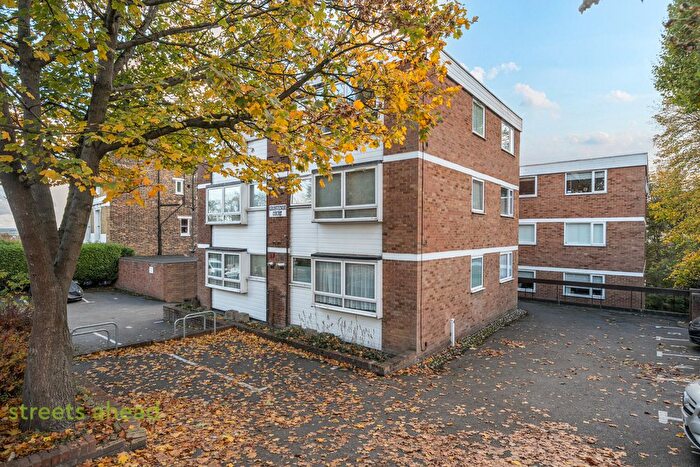 2 Bedroom Flat To Rent In Anerley Hill, London, SE19