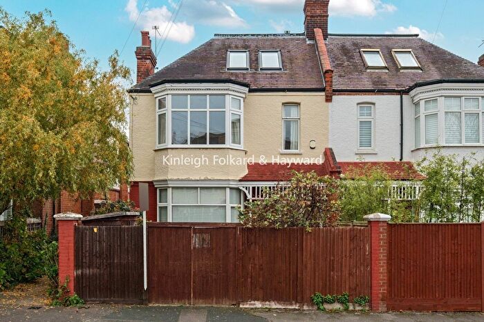 3 Bedroom Detached House To Rent In Laurel Road, London, SW20