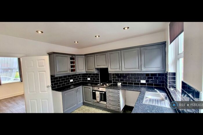 2 Bedroom Terraced House To Rent In Alexandra Road, Ashton-Under-Lyne, OL6