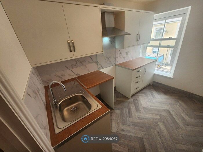 2 Bedroom Flat To Rent In Armoury Terrace, Ebbw Vale, NP23