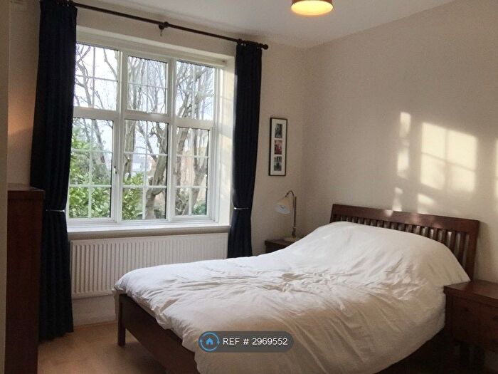 2 Bedroom Flat To Rent In Prideaux House, London, WC1X