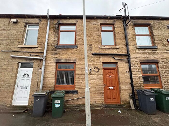 1 Bedroom Terraced House For Sale In Halifax Road, Liversedge, WF15