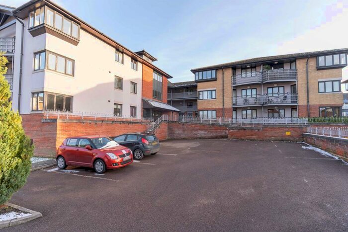 2 Bedroom Flat To Rent In Station Street, Saffron Walden, CB11