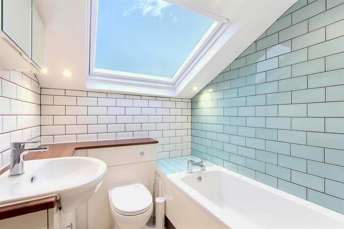 1 Bedroom Flat To Rent In Dagmar Road, London, SE5