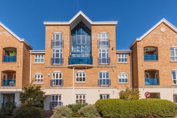 2 Bedroom Apartment To Rent In Complins Close, Oxford, OX2