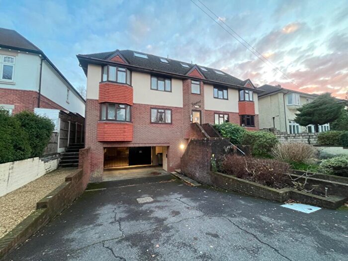 3 Bedroom Flat To Rent In Penn Hill Avenue, Poole, BH14