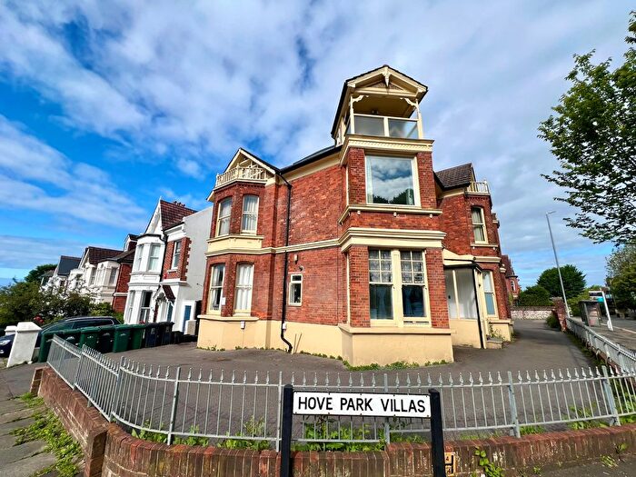 Studio To Rent In Hove Park Villas, Hove, BN3