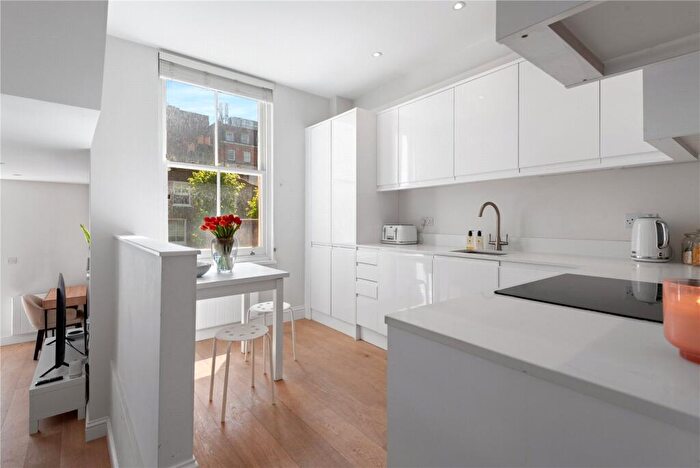 1 Bedroom Apartment For Sale In Salcott Road, London, SW11