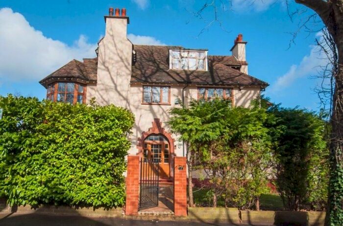 5 Bedroom House To Rent In Camborne Road/sutton, SM2