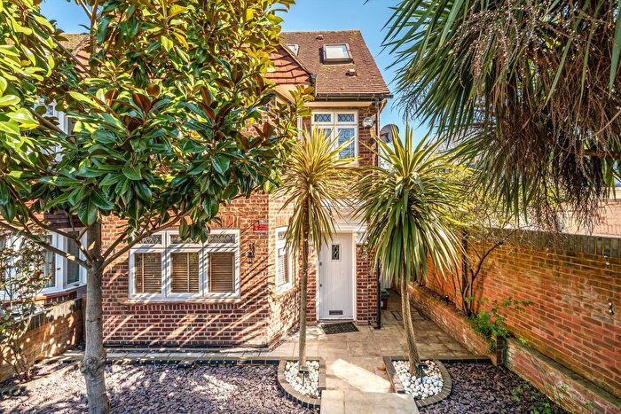 4 Bedroom Property To Rent In Marlborough Road, Isleworth, TW7