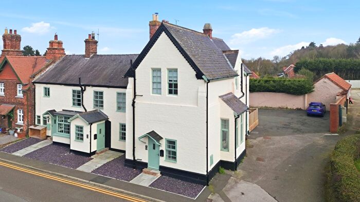 3 Bedroom End Of Terrace House For Sale In Main Street, Escrick, York, YO19