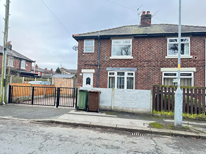 3 Bedroom Semi Detached House To Rent In Cedar Grove, Manchester, M34